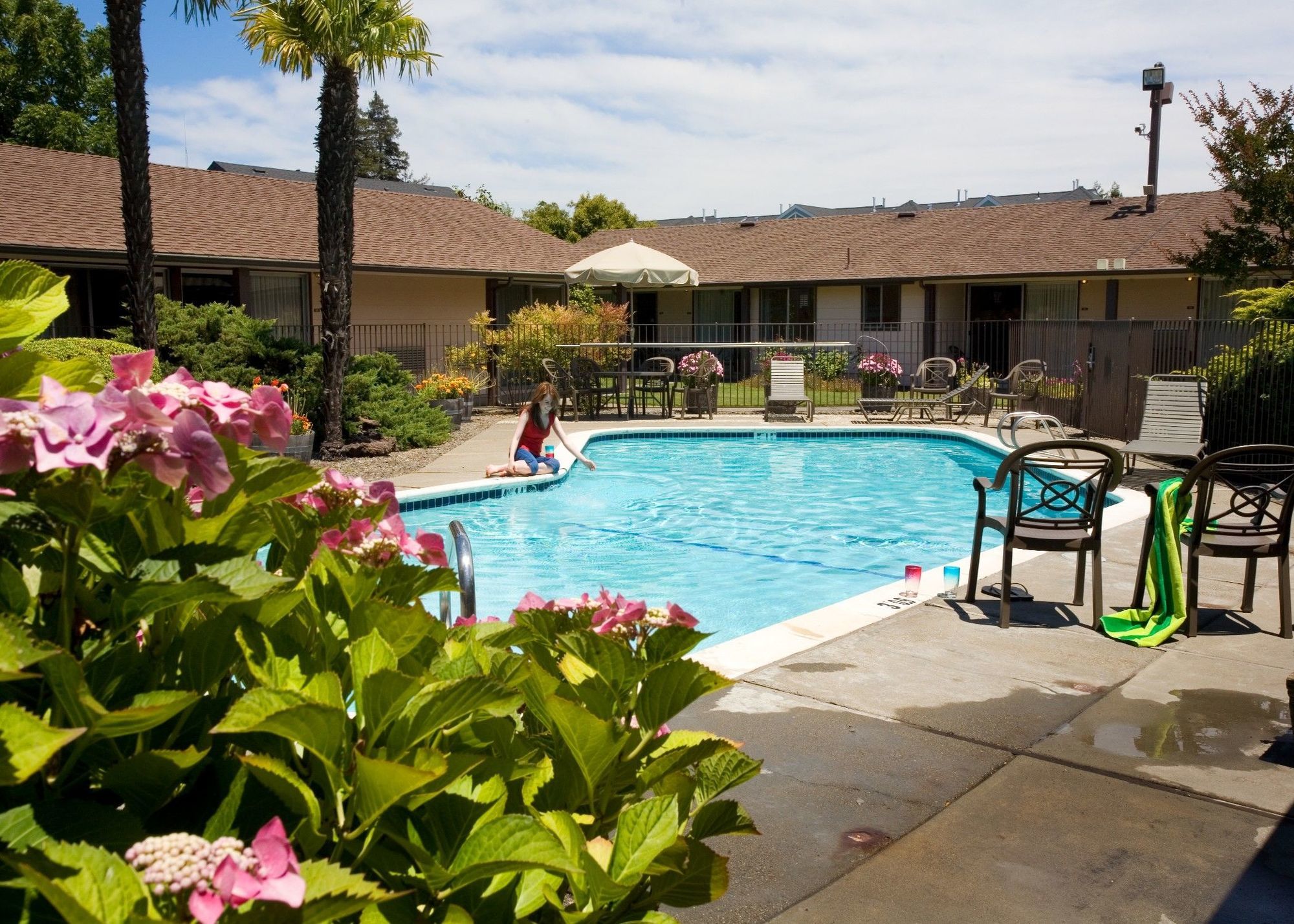 Best Western Garden Inn Santa Rosa Facilities photo